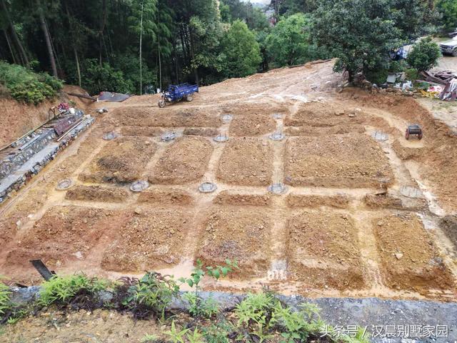 17.6米X15.6米歐式四層別墅設計圖，豪華大氣，帶大露臺+車庫，商住兩用