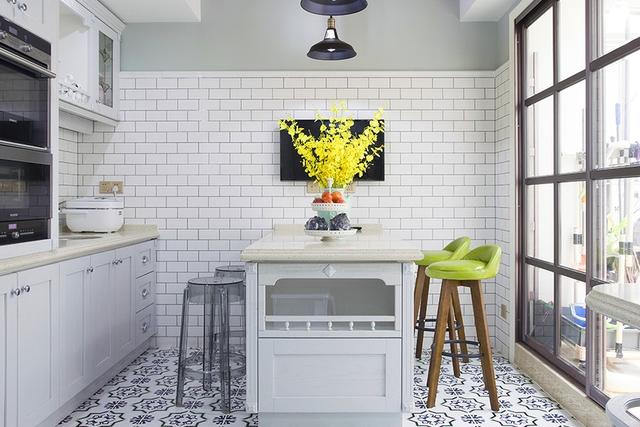 200平美式風格裝修，特別喜歡家里的后花園，可以享受花開的好時光。