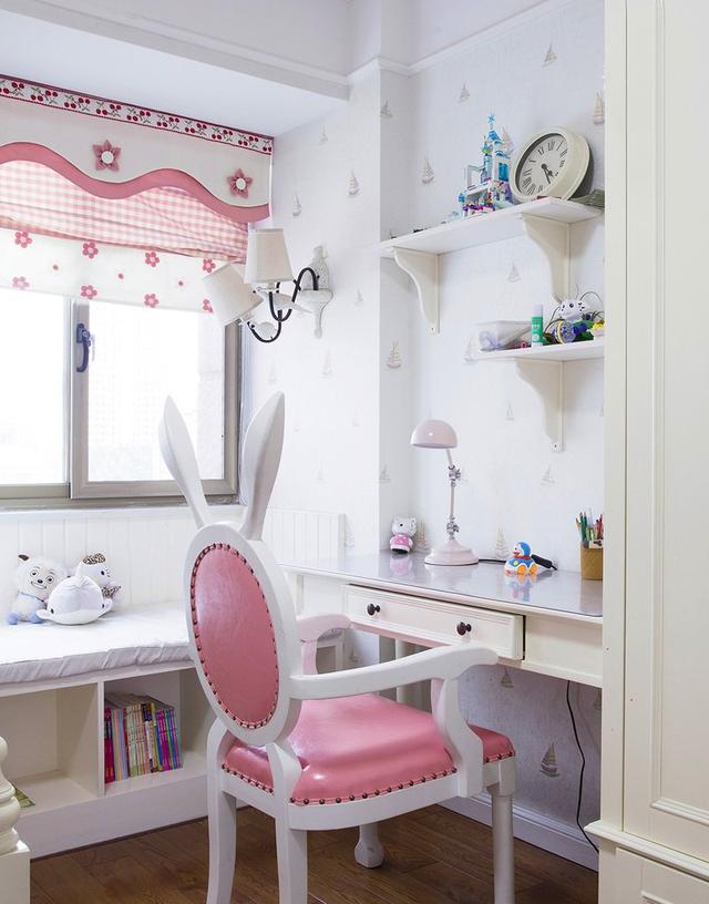 200平美式風格裝修，特別喜歡家里的后花園，可以享受花開的好時光。