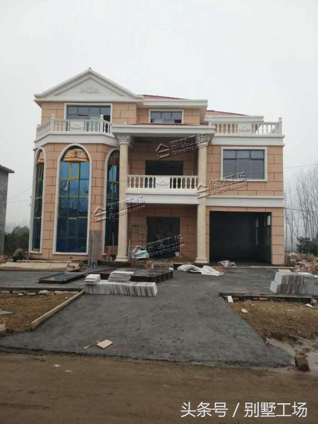 農村自建三層歐式別墅施工設計圖，線條感強，外型經久耐看