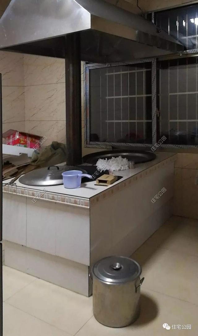 今日實(shí)例別墅設(shè)計(jì)圖，回農(nóng)村建別墅，也算是衣錦還鄉(xiāng)了，還可以盡盡孝道