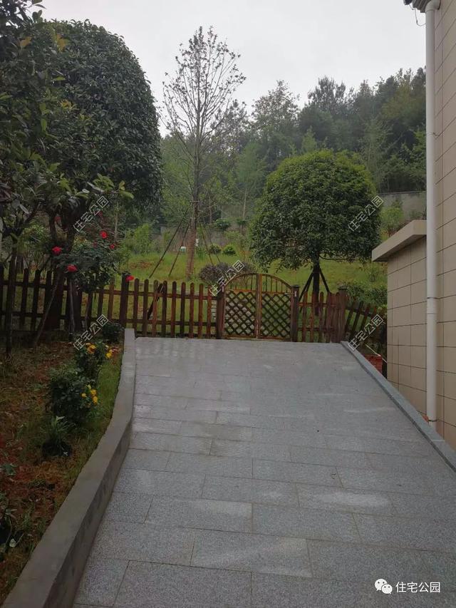 今日實(shí)例別墅設(shè)計(jì)圖，回農(nóng)村建別墅，也算是衣錦還鄉(xiāng)了，還可以盡盡孝道