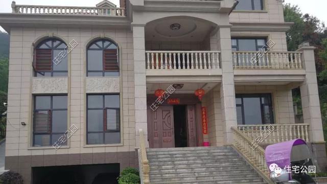 今日實(shí)例別墅設(shè)計(jì)圖，回農(nóng)村建別墅，也算是衣錦還鄉(xiāng)了，還可以盡盡孝道