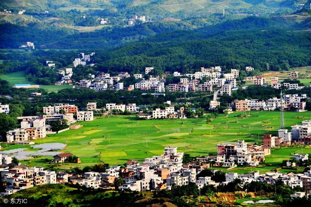 三層農村別墅設計圖，占地才10.8米*11.7米，老人和年輕人都喜歡。