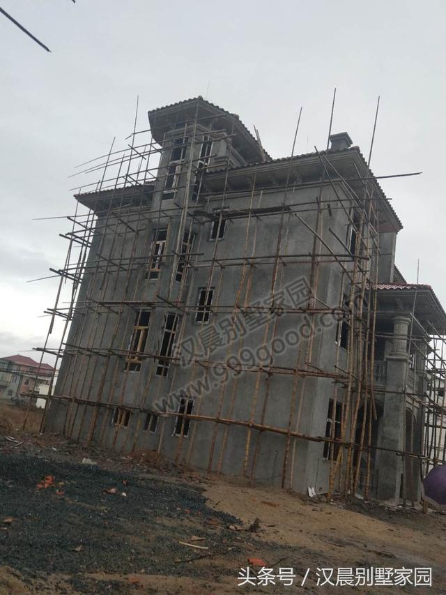 超級耐看的四層別墅設(shè)計圖，簡約時尚，不易過時，實景+效果圖+平面圖+裝修圖，完美！