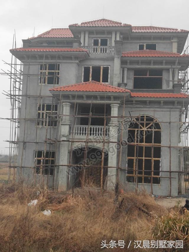 超級耐看的四層別墅設(shè)計圖，簡約時尚，不易過時，實景+效果圖+平面圖+裝修圖，完美！