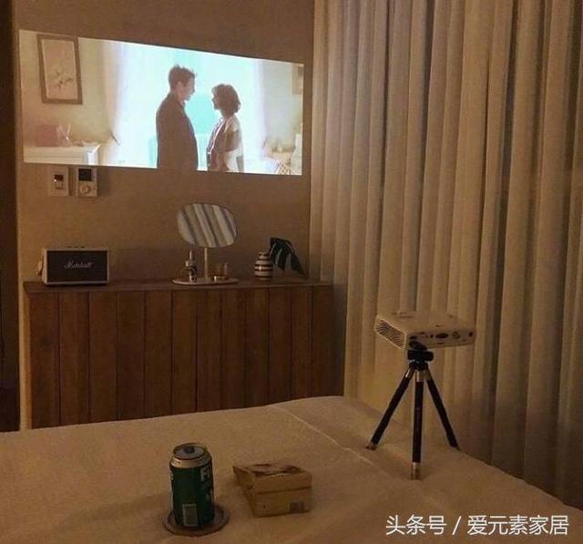 簡簡單單的現代風格，整個房子的裝修只花了近4萬，朋友來我家，我家門檻都快給踏爛了。