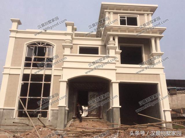 豪華型經典別墅設計圖，大氣歐式帶車庫，附實景圖