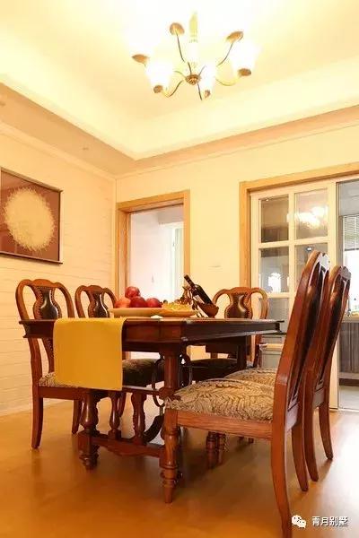 四層農村小戶型別墅設計圖，各種功能布局齊全，適用于家庭成員較多的戶主。