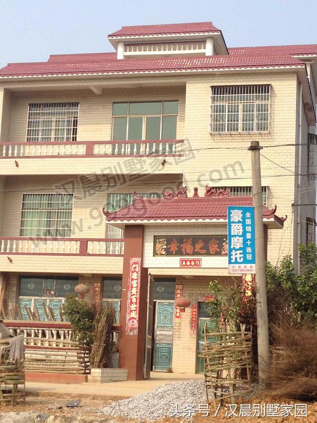 13X15.4三層別墅設計圖，布局都符合我的要求，蓋房就要選擇最實惠的，就選它。