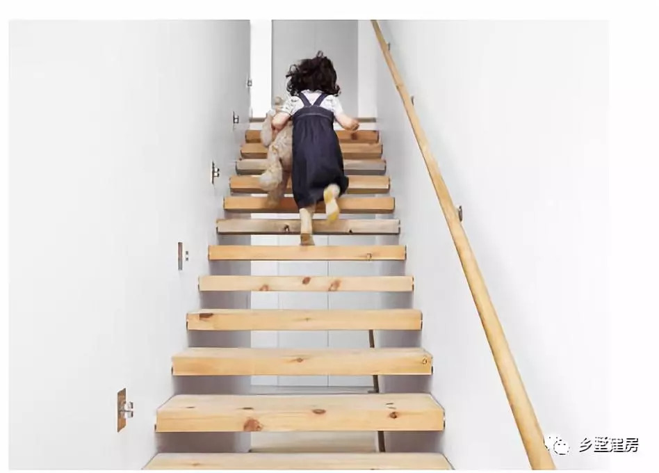 農村自建房樓梯間做多大比較好？樓梯設計注意的4個問題