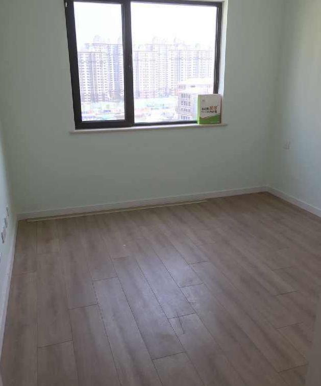 全包花了12萬做的簡裝裝修，很多朋友也來看了，也是說挑不出毛病，裝修還不錯。