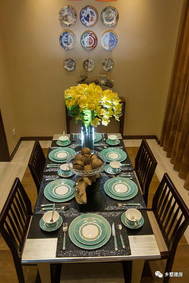 三層自建別墅設(shè)計圖，有院子+雙廚房+大露臺，附裝修圖