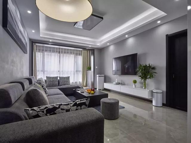 138平三居室用黑白灰風格裝修，簡潔大方，好帥氣。