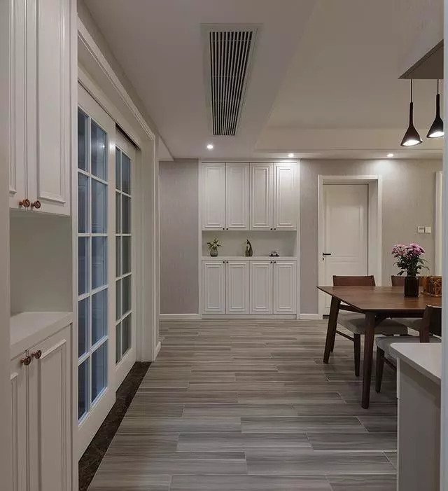 125平三室兩廳簡約風格裝修，電視墻居然還能收納?