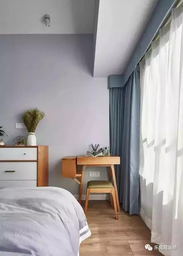 90平米三房兩廳自然簡約裝修，時尚自然又清，效果很不錯哦。