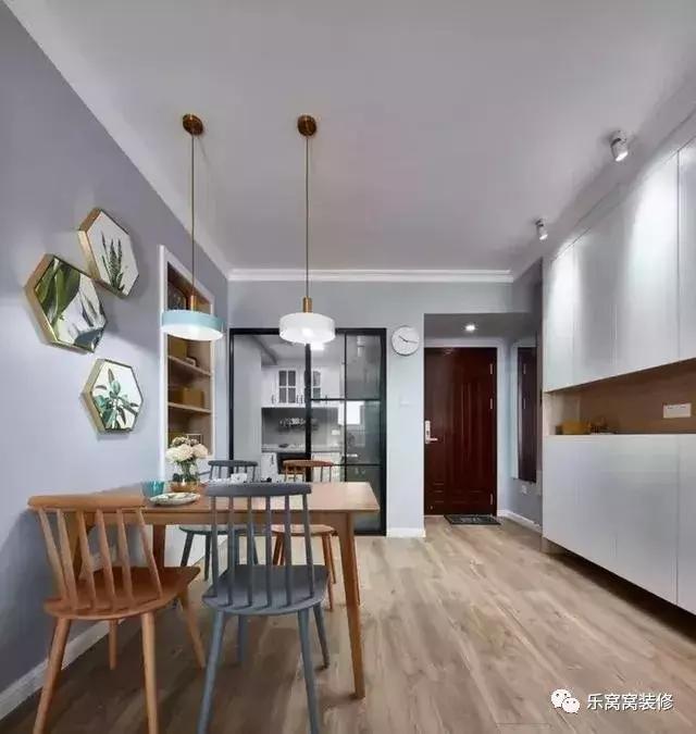 90平米三房兩廳自然簡約裝修，時尚自然又清，效果很不錯哦。