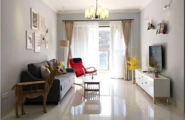 表哥一個人設計90平方米婚房裝修，打造簡約新居，效果真不錯。