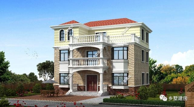 這棟別墅主要是以居住為準，開間12米，進深10米，自己住，住的舒適才好