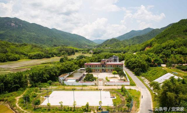 162㎡二層地中海迷你別墅設計圖，五室二廳二衛，精致美觀，這才叫藝術！