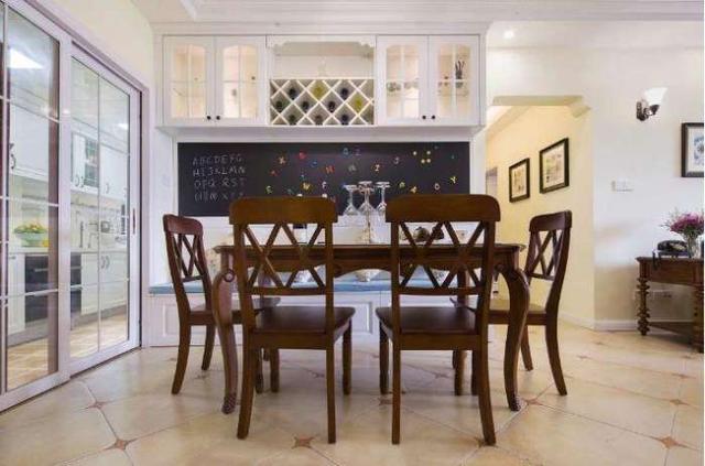 100平的新房老婆花19萬裝修，特別喜歡餐廳的卡座，美觀實用