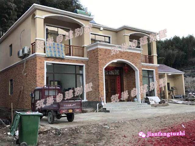 11.8x10.8米農村二層別墅設計圖，設有半封閉雙陽臺，非常實用