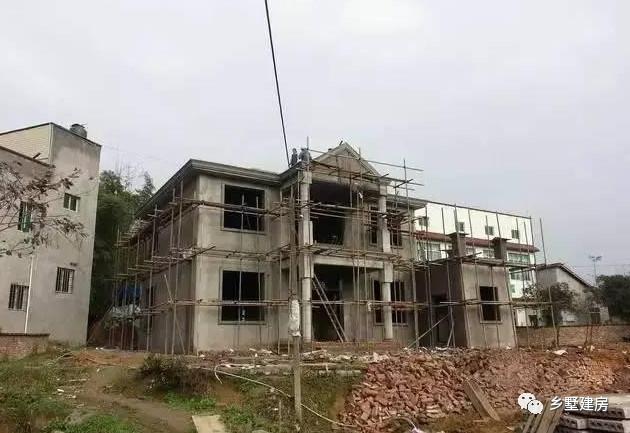 農村發展快，建農村別墅已然成為潮流，推薦這款別墅設計圖給你