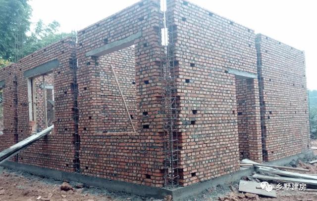 三層帶車庫別墅設(shè)計圖，外觀大氣，內(nèi)部設(shè)計合理，真是優(yōu)秀