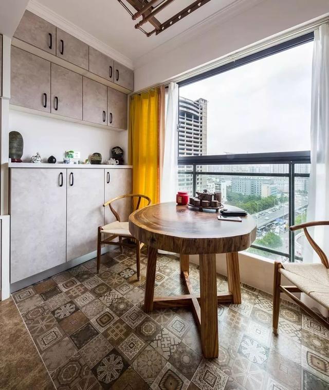 76平米簡約北歐風裝修，客廳沙發背景墻簡單又好看！