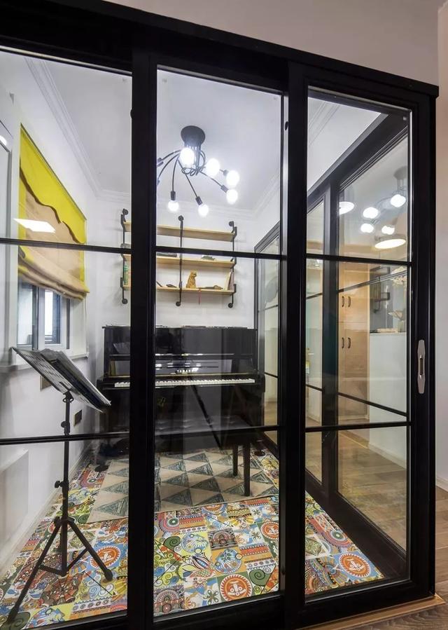 76平米簡約北歐風裝修，客廳沙發背景墻簡單又好看！