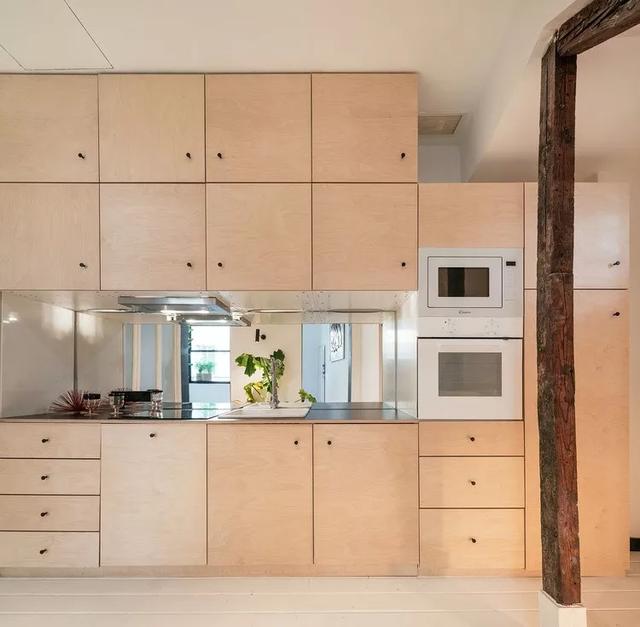 46平小戶型簡約風(fēng)裝修，室內(nèi)還建了一個(gè)小閣樓！