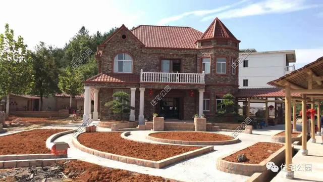 200萬的別墅設計圖，房美人夸，最贊的還是后花園。