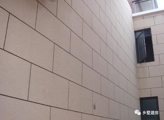 兩家鄰居建別墅設計圖，一年見好壞！