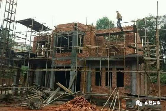 13.2×10.8米農(nóng)村三層別墅設(shè)計(jì)圖，獨(dú)院式現(xiàn)代風(fēng)，空氣清新，多美好的生活！