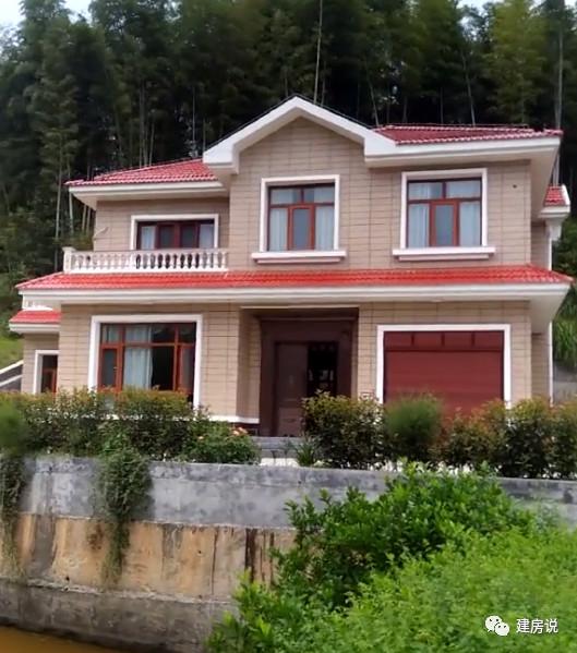 鄉村二層田園風自建房，等賺了錢，我一定要花25萬回家蓋！