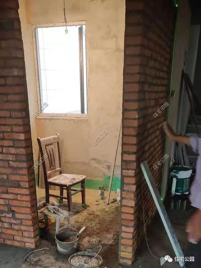 農村三層經典簡歐別墅設計圖，簡單大氣，新建起來的房子就是不一般，處處都透露著高級感。