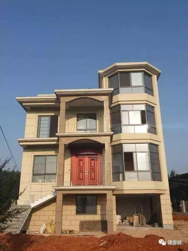 三層半農(nóng)別自建房，主體建造共花50萬，您喜歡嗎？