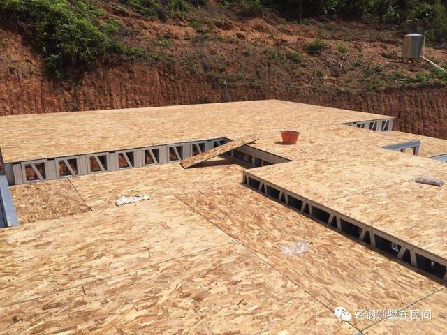 實拍一個月完工輕鋼別墅，建好后外觀好看