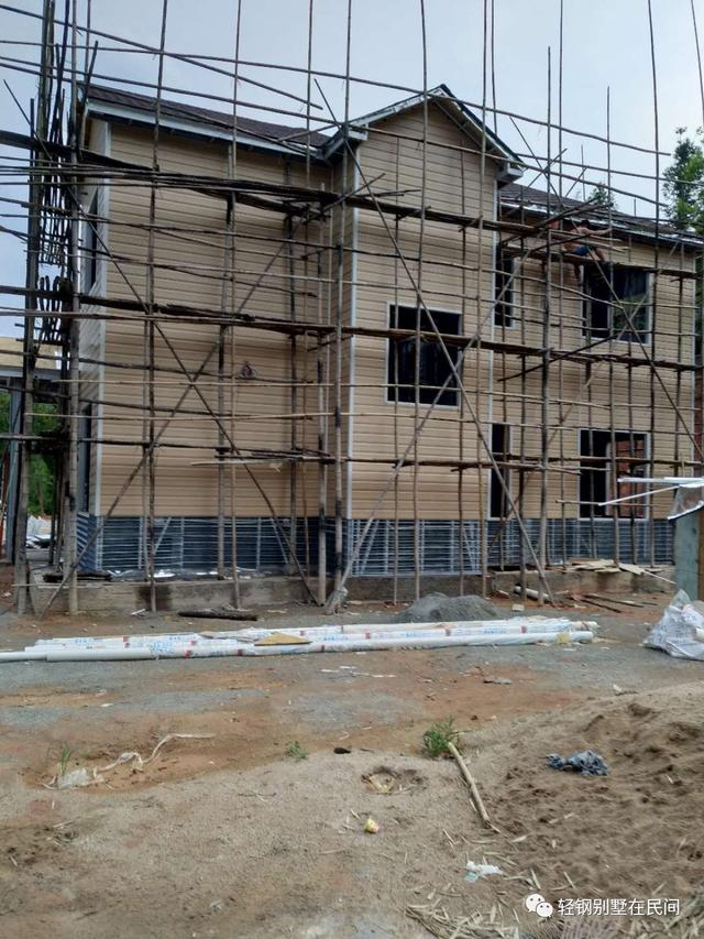 實拍一個月完工輕鋼別墅，建好后外觀好看