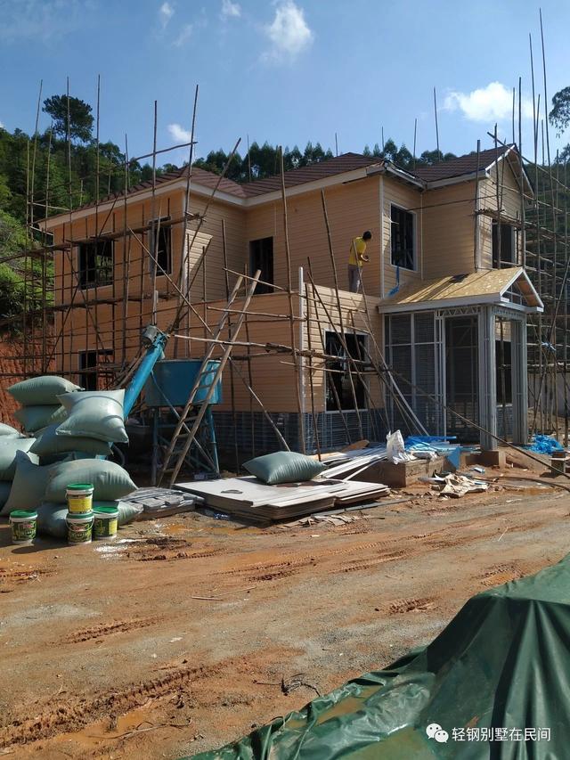 實拍一個月完工輕鋼別墅，建好后外觀好看
