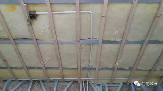 農村輕鋼住宅造價多少？這棟240平的房子只花了33萬，房主任先生很滿意