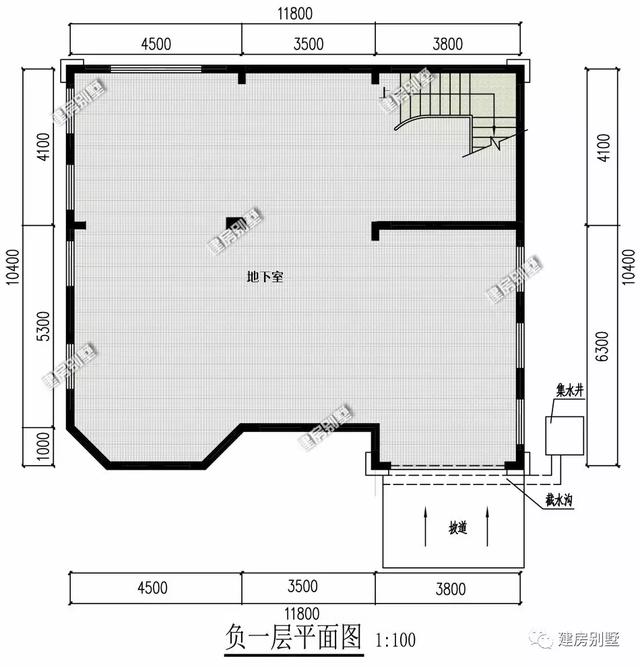 這套別墅設計帶地下室和多邊形采光窗，一輩子建一棟，怎能不建好點？
