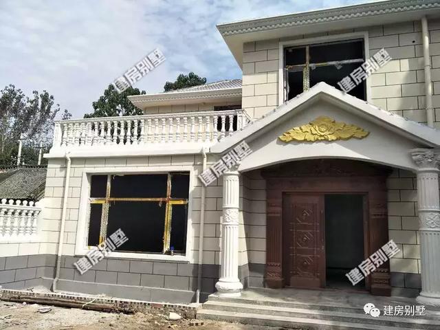 我家的小別墅只花了23萬就建好了，簡約精致，全村僅此一棟