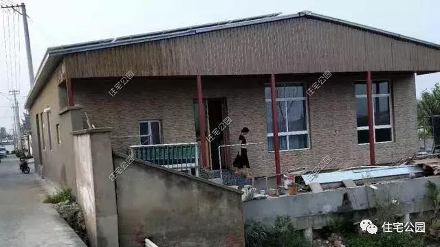 江蘇農(nóng)村花了50萬(wàn)建成的平房別墅，這樣光伏發(fā)電的屋面見(jiàn)過(guò)么