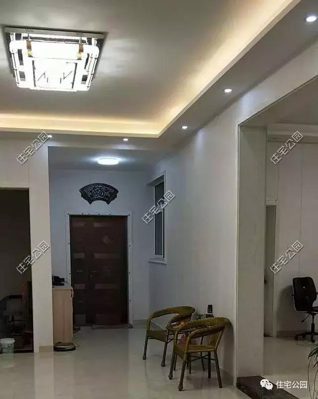 江蘇農(nóng)村花了50萬(wàn)建成的平房別墅，這樣光伏發(fā)電的屋面見(jiàn)過(guò)么