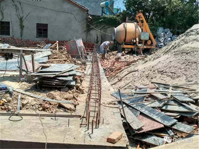 趁熱鬧來曬曬我的新房子，帶大院的兩層小洋樓，27萬蓋好美滋滋