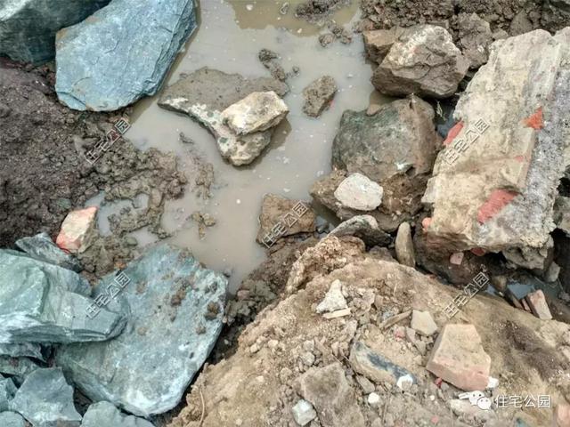 趁熱鬧來曬曬我的新房子，帶大院的兩層小洋樓，27萬蓋好美滋滋