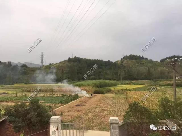 趁熱鬧來曬曬我的新房子，帶大院的兩層小洋樓，27萬蓋好美滋滋