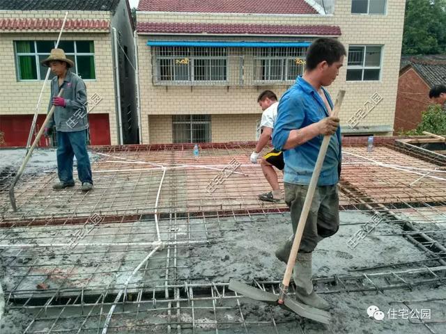 趁熱鬧來曬曬我的新房子，帶大院的兩層小洋樓，27萬蓋好美滋滋