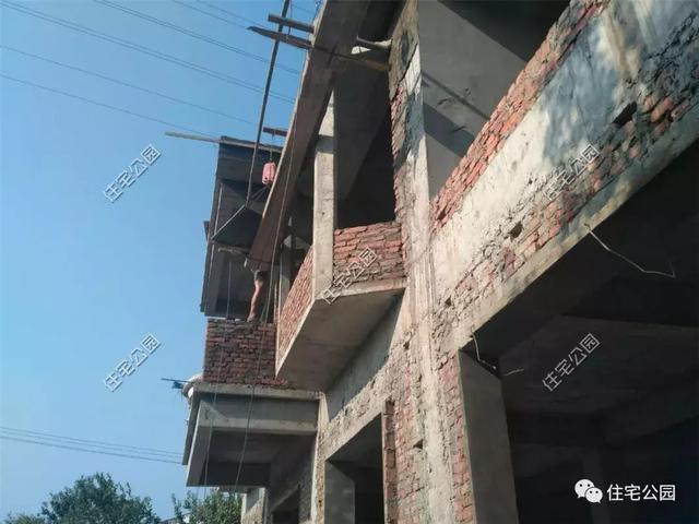 趁熱鬧來曬曬我的新房子，帶大院的兩層小洋樓，27萬蓋好美滋滋